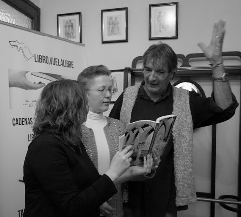 La escritora lituana Jurate Miceviciute en las recomendaciones de lecturas navideñas de los talleres de escritura y las cadenas literarias de LIBRO, VUELA LIBRE