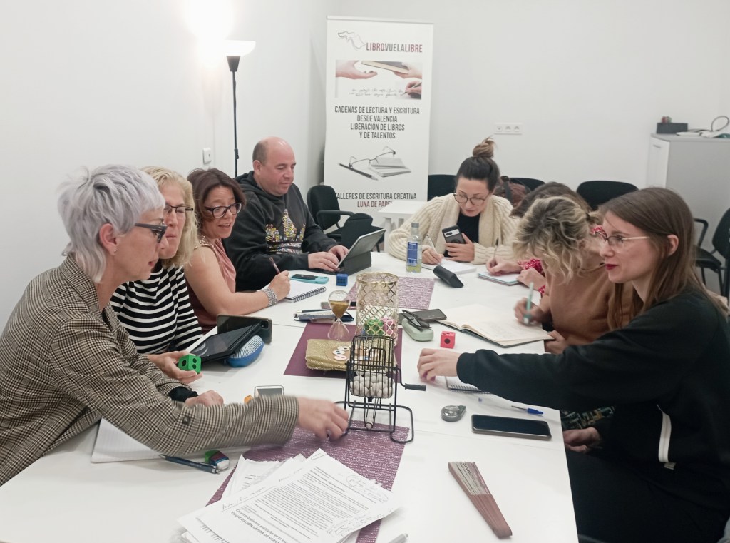 Caracterizaciones múltiples en el taller de escritura creativa .  Valencia...